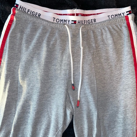 Tommy Hilfiger Grey Sweatpants - Picture 3 of 4